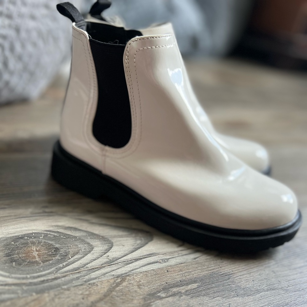 Steve Madden patent leather boots